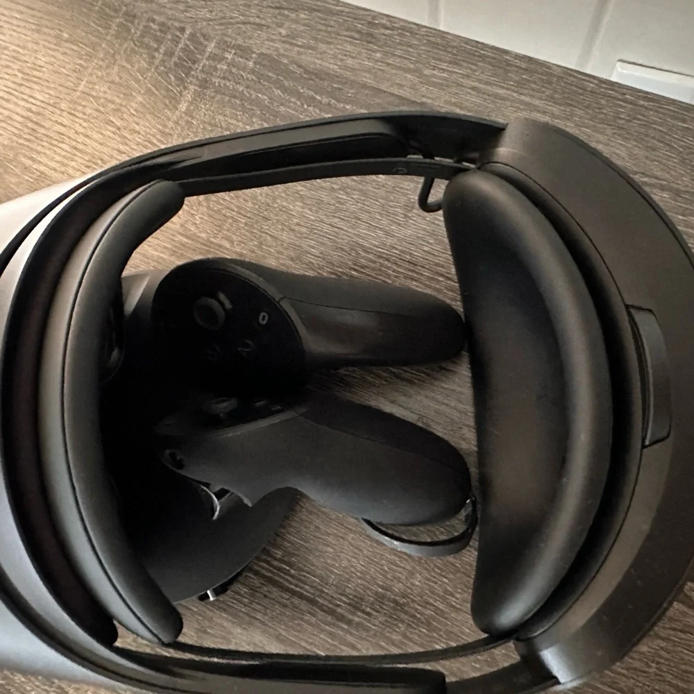 Meta Quest Black VR Headset with Controllers